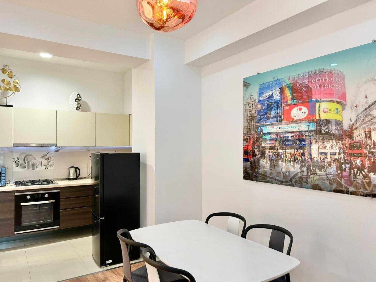 City Center - Next To Holiday Inn -2Br Apartment Tbilisi Eksteriør billede